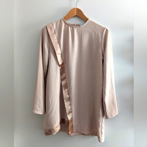 Champagne Stripped Dress - Picture 1 of 3